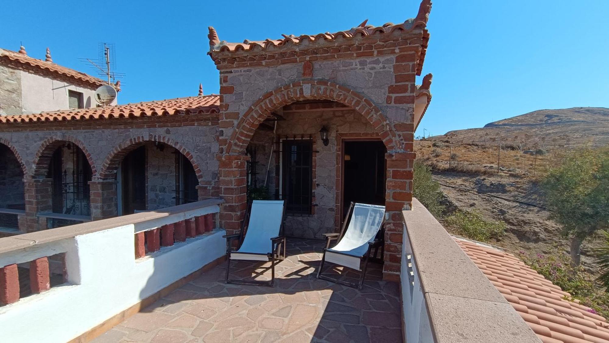 Lesvos Tower House Komninos Sígrion Exterior foto